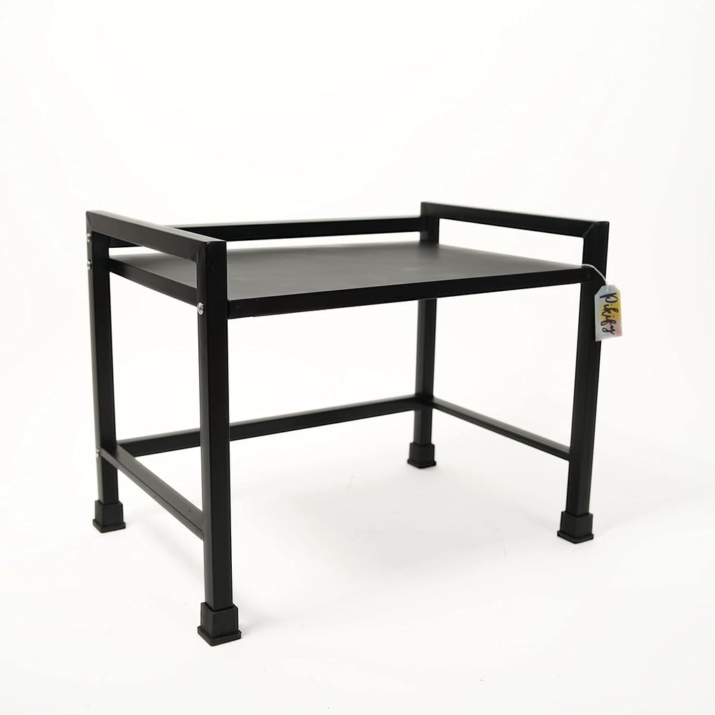 Rack shelf detail